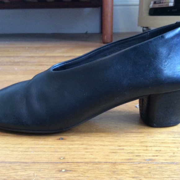 NWB Women’s Leather Marsell Coltello Pumps 37 - Picture 4 of 4